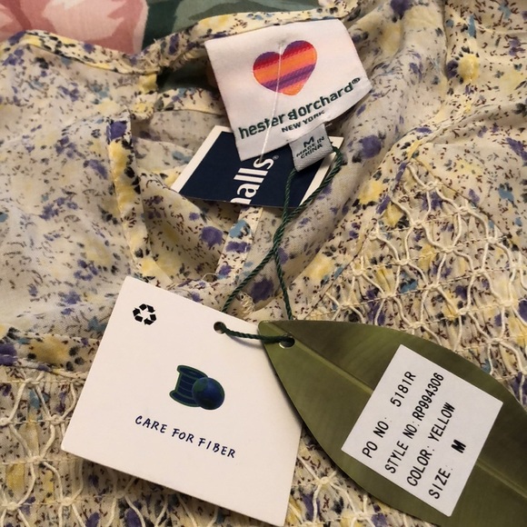 NWT woman’s M super soft top - Picture 10 of 10